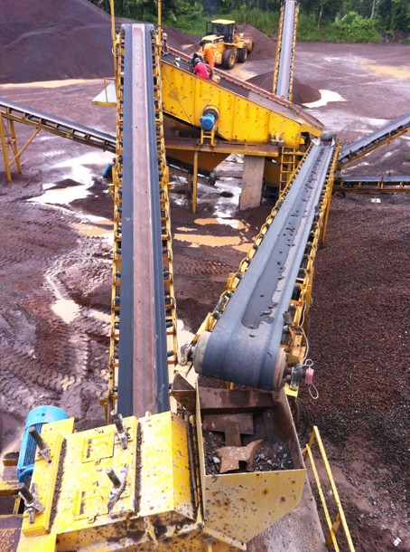 風(fēng)化石破石機/風(fēng)化石碎石生產(chǎn)線/風(fēng)化石碎石成套設(shè)備